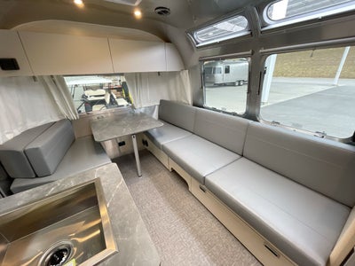 2025 Airstream 27FBQ Base