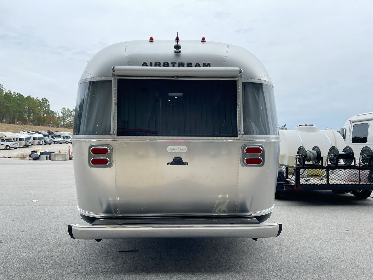 2025 Airstream 27FBQ Base