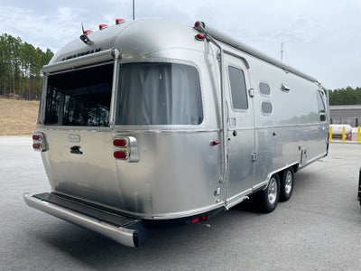 2025 Airstream 27FBQ Base
