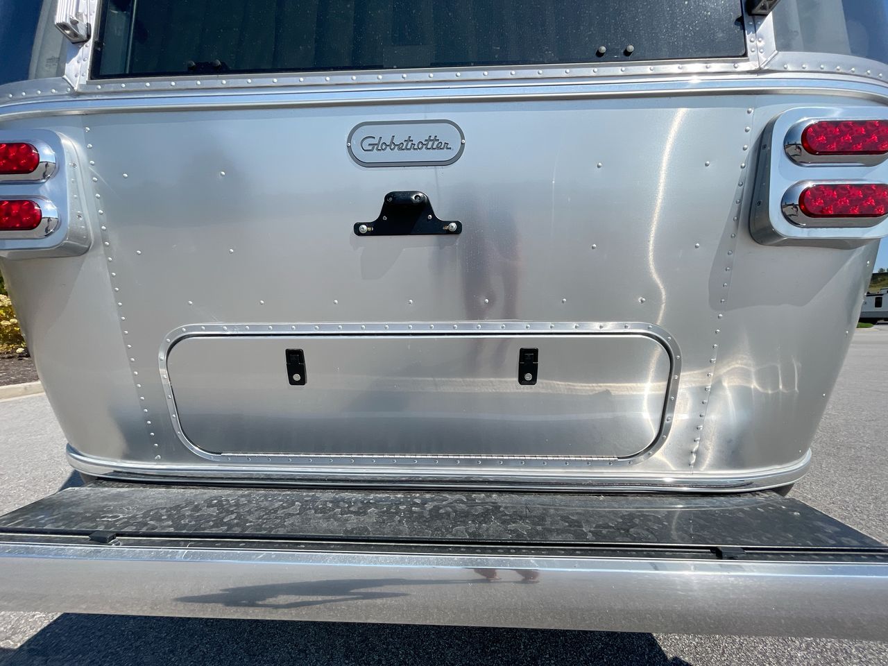 2026 Airstream 27FBQ Base