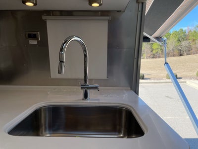 2026 Airstream 27FBT Base