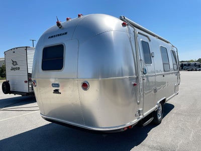 2025 Airstream 22FB Base