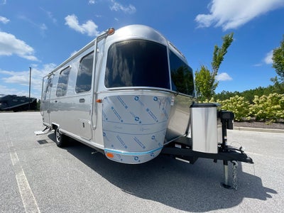 2026 Airstream 22FB Base