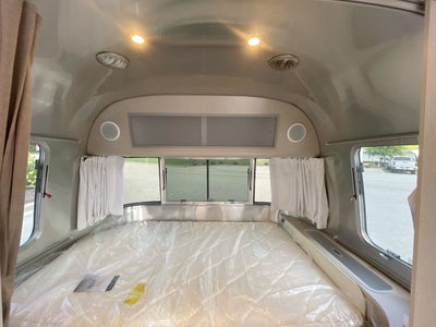 2026 Airstream 22FB Base