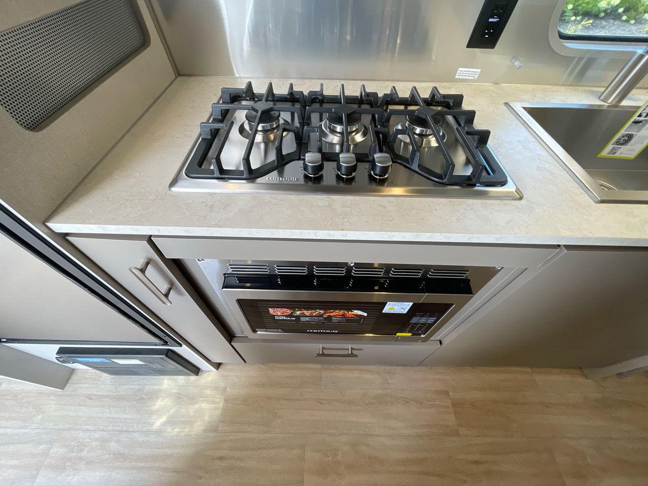 2026 Airstream 22FB Base