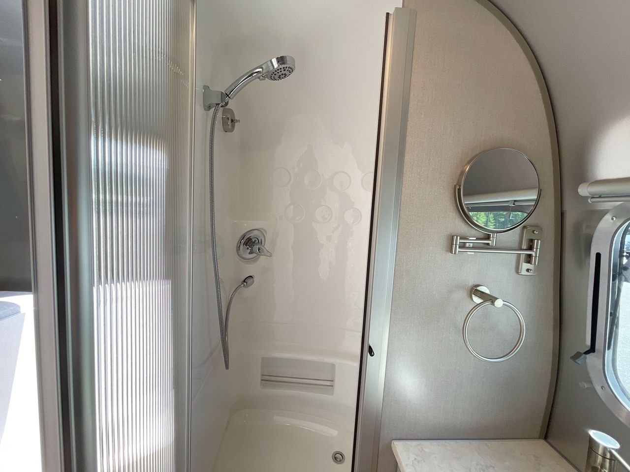 2026 Airstream 22FB Base