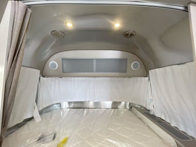 2026 Airstream 22FB Base