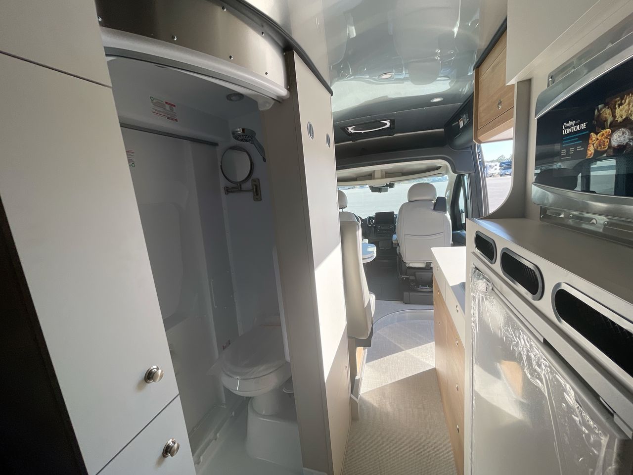 2026 Airstream Rangeline Base