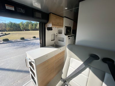 2026 Airstream Rangeline Base