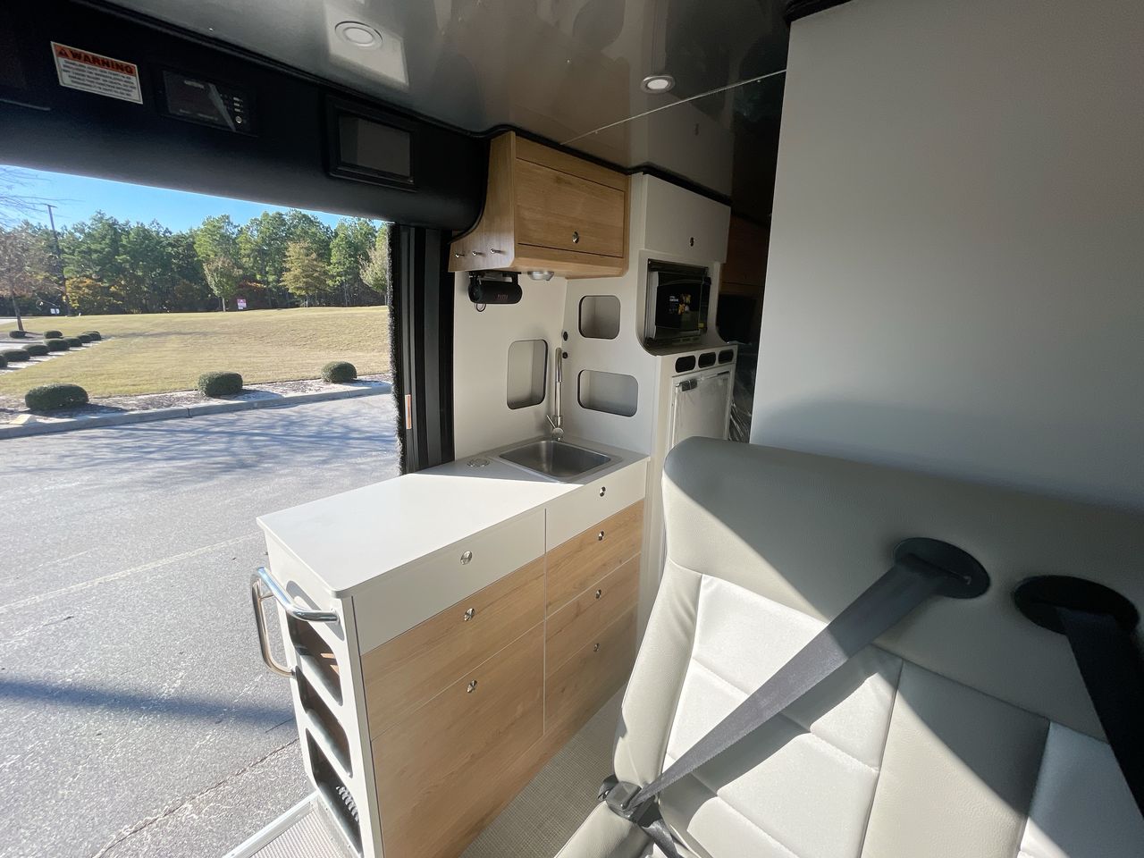 2026 Airstream Rangeline Base