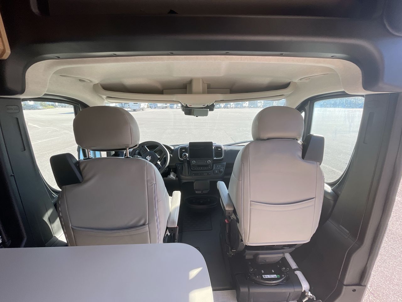 2026 Airstream Rangeline Base