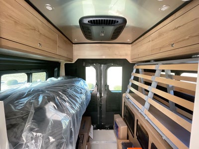 2026 Airstream Rangeline Base