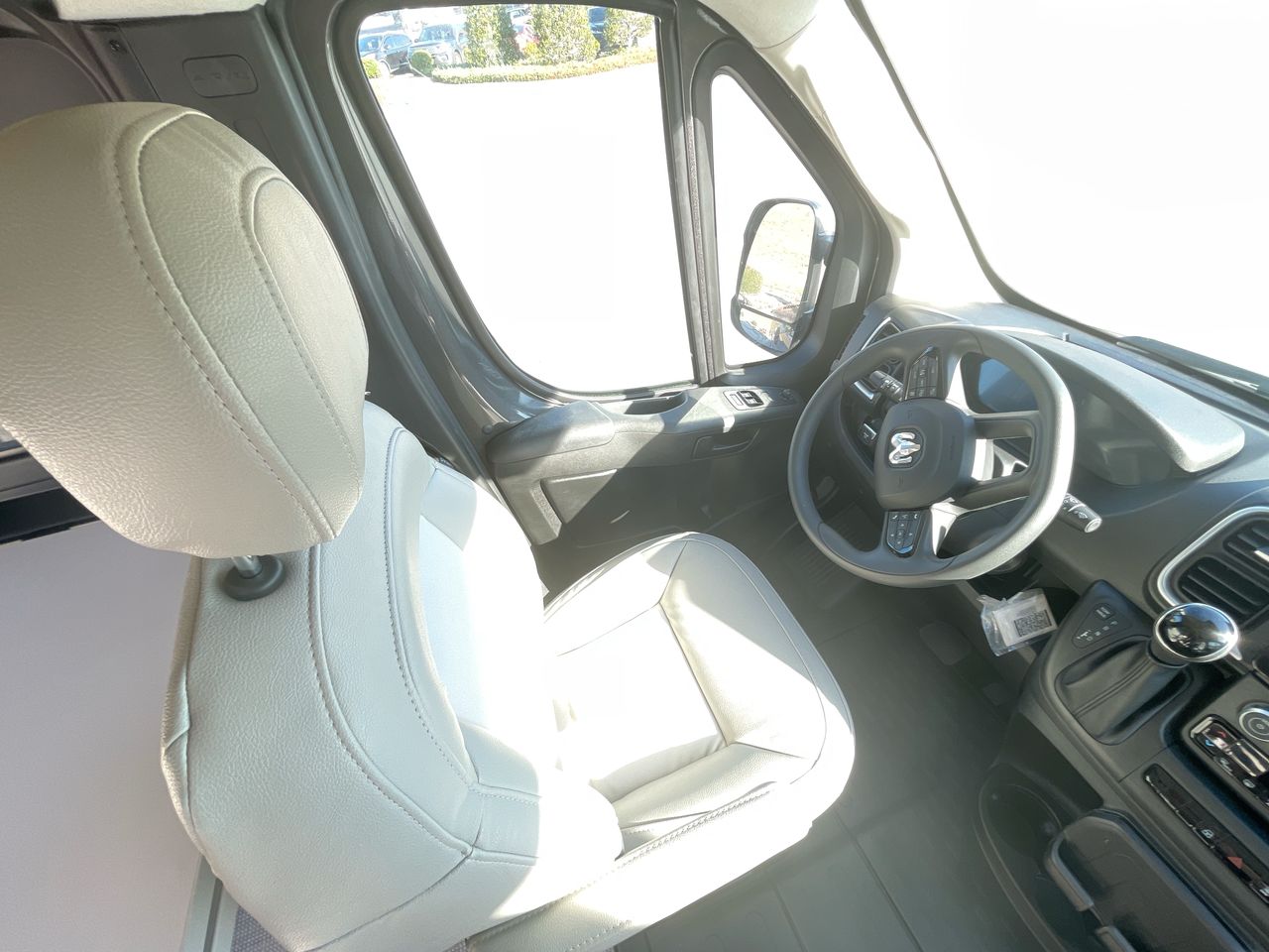 2026 Airstream Rangeline Base