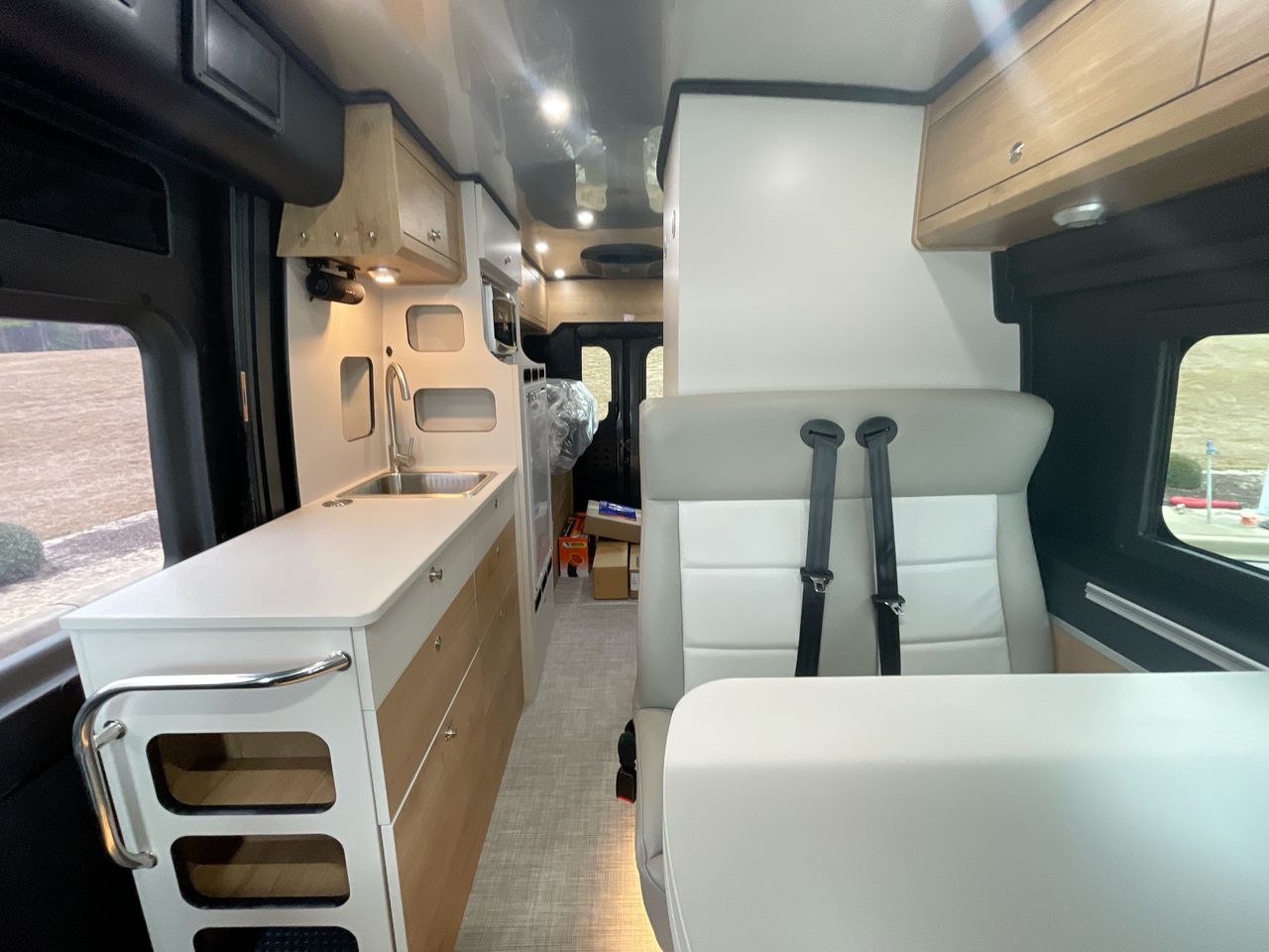 2026 Airstream Rangeline Base