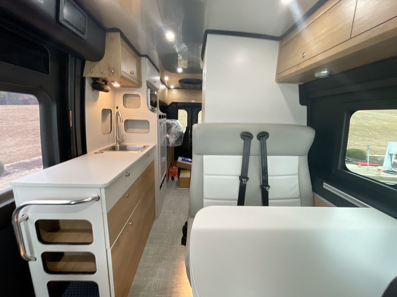 2026 Airstream Rangeline Base