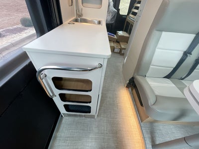 2026 Airstream Rangeline Base