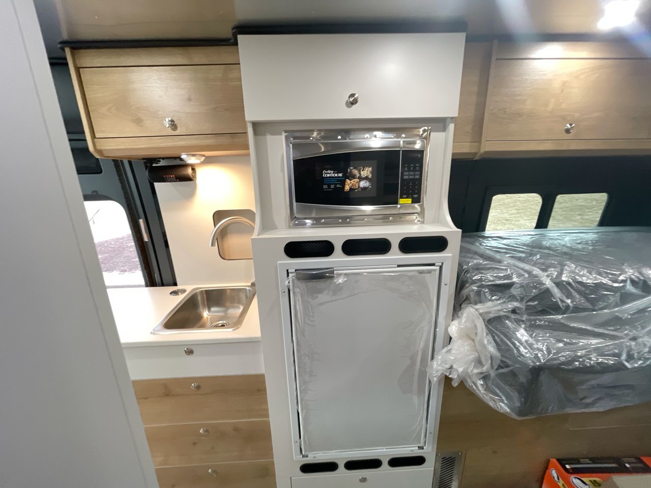 2026 Airstream Rangeline Base