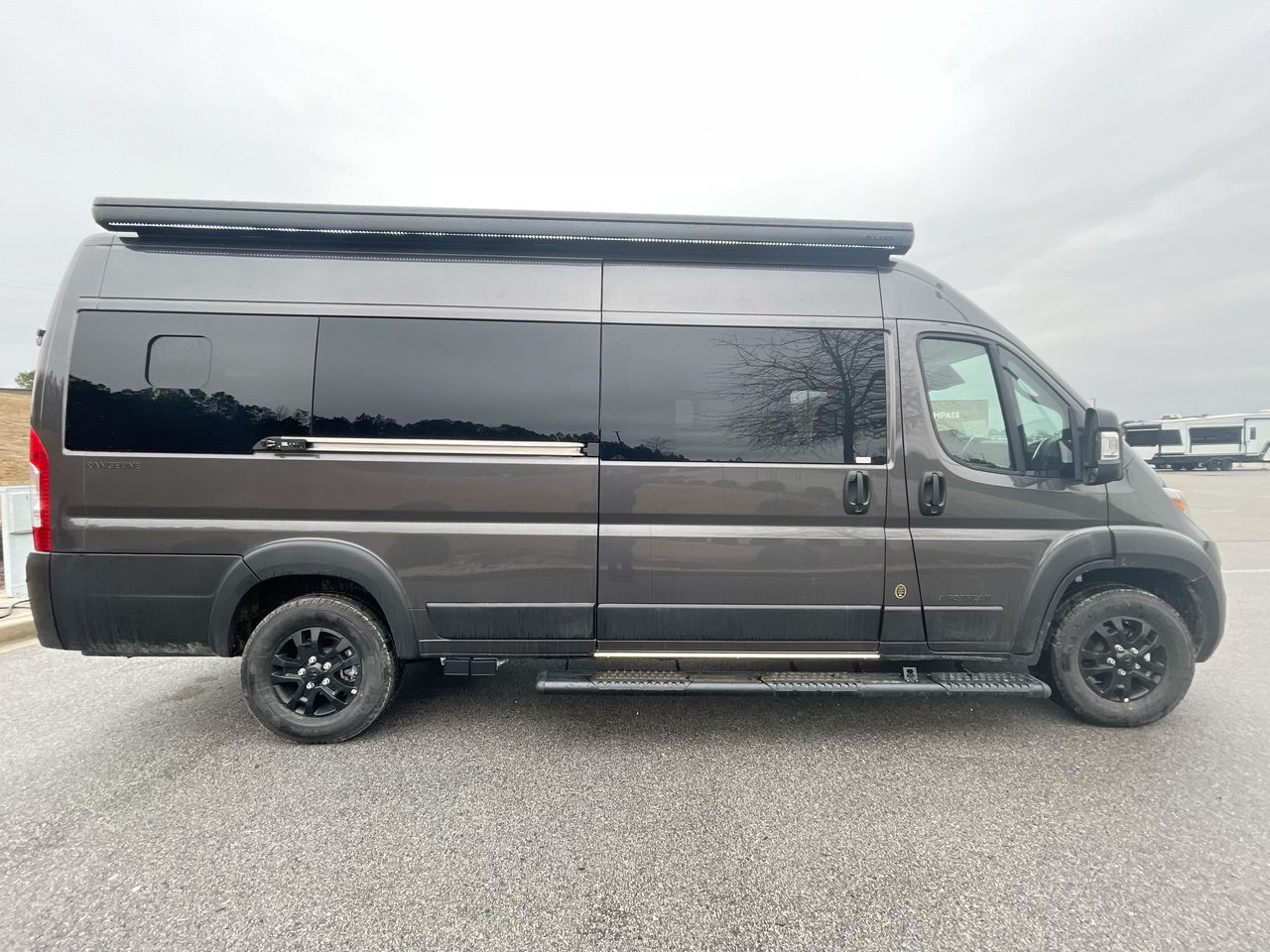 2026 Airstream Rangeline Base