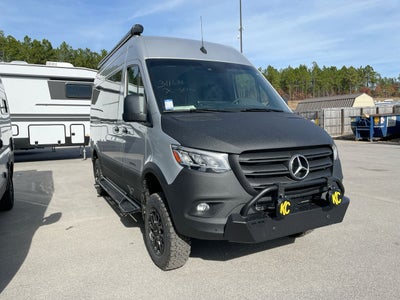 2024 Airstream 19X Base