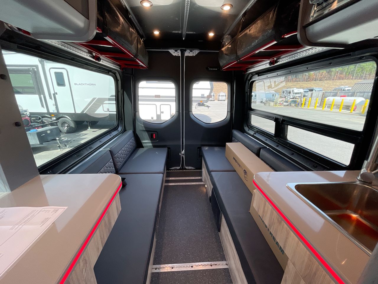 2024 Airstream 19X Base
