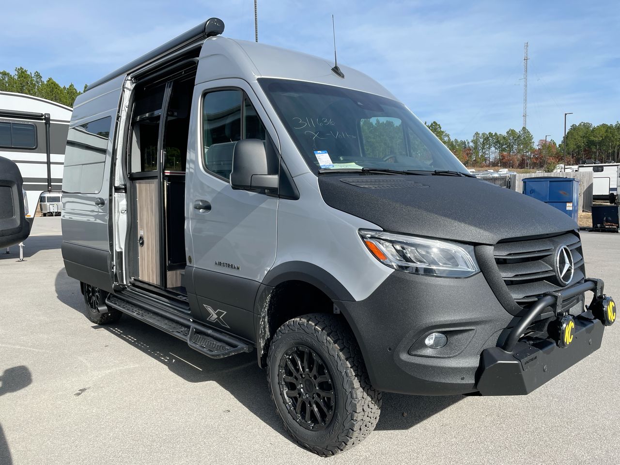 2024 Airstream 19X Base