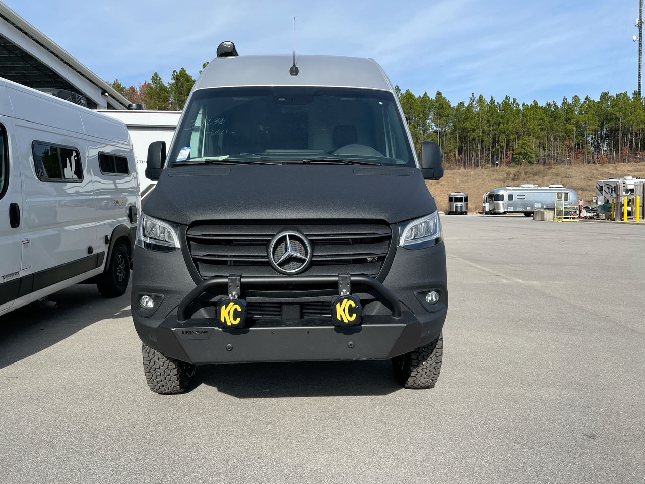 2024 Airstream 19X Base