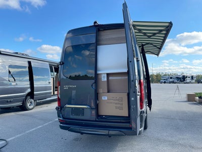 2025 Airstream 24 GL Base