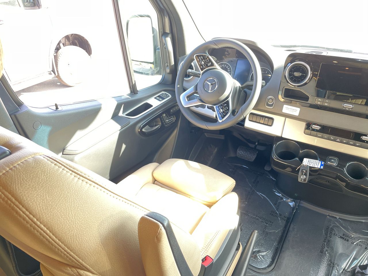 2025 Airstream 24 GL Base