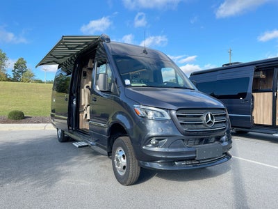 2025 Airstream 24 GL Base