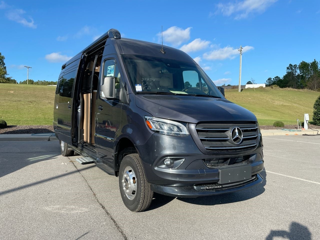 2025 Airstream 24 GT Base