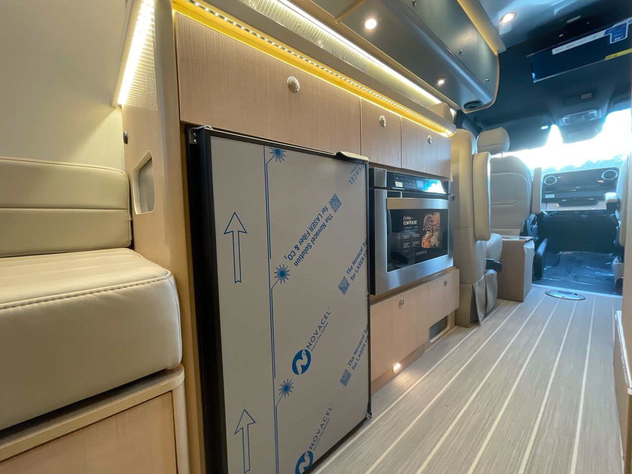 2026 Airstream 24GL Base