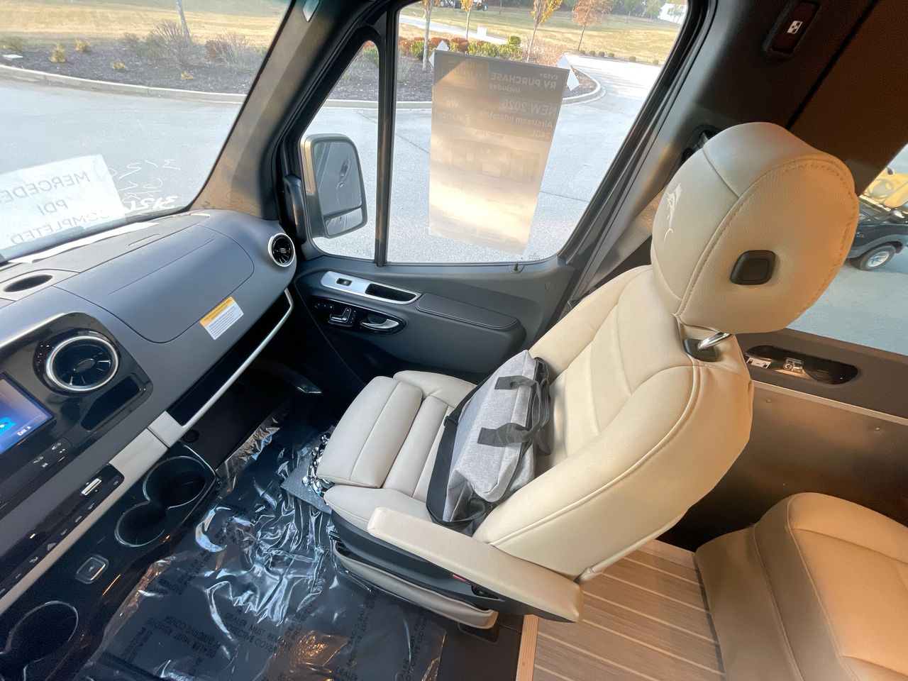 2026 Airstream 24GL Base