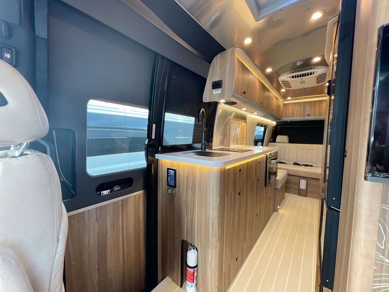 2025 Airstream 24 GT Base