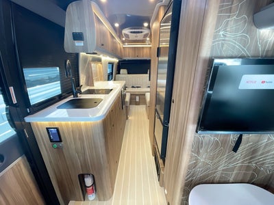 2025 Airstream 24 GT Base