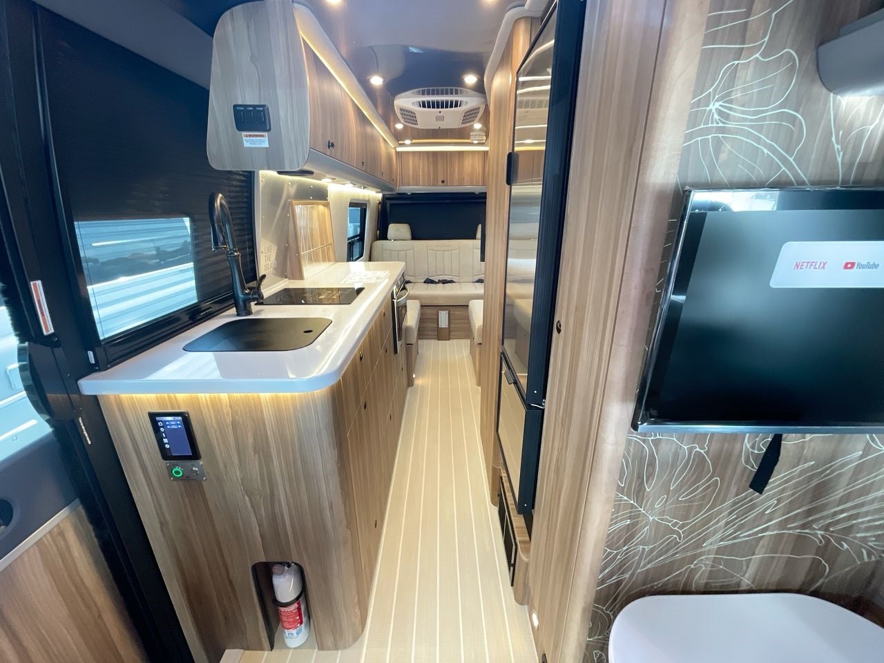 2025 Airstream 24 GT Base