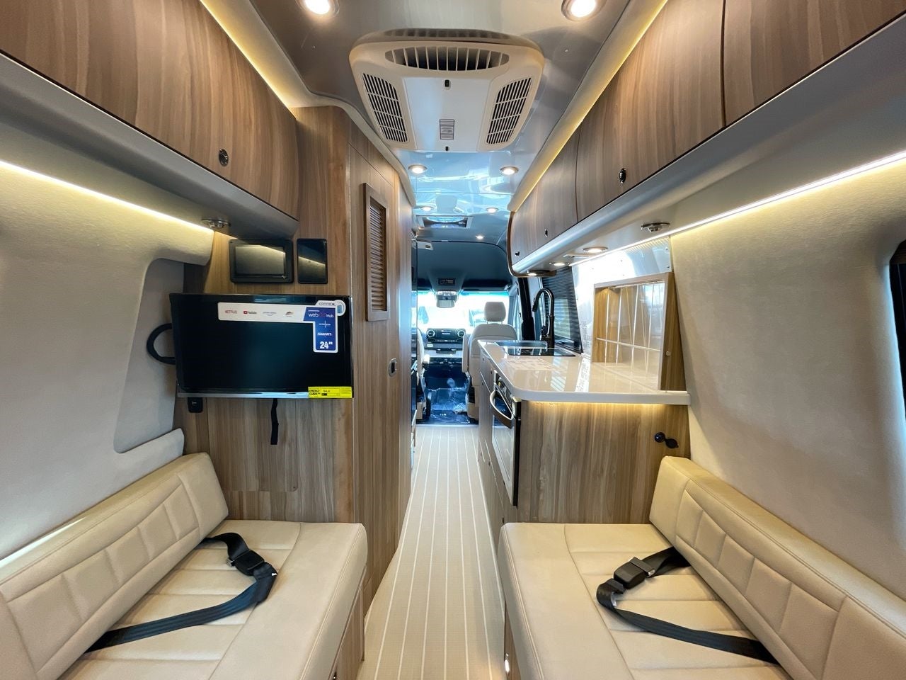 2025 Airstream 24 GT Base