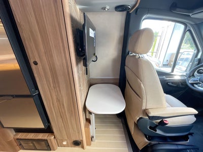 2025 Airstream 24 GT Base