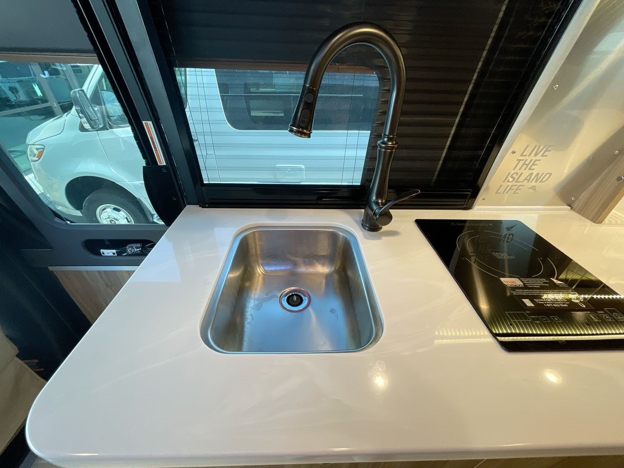 2025 Airstream 24 GT Base