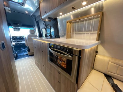 2025 Airstream 24 GT Base