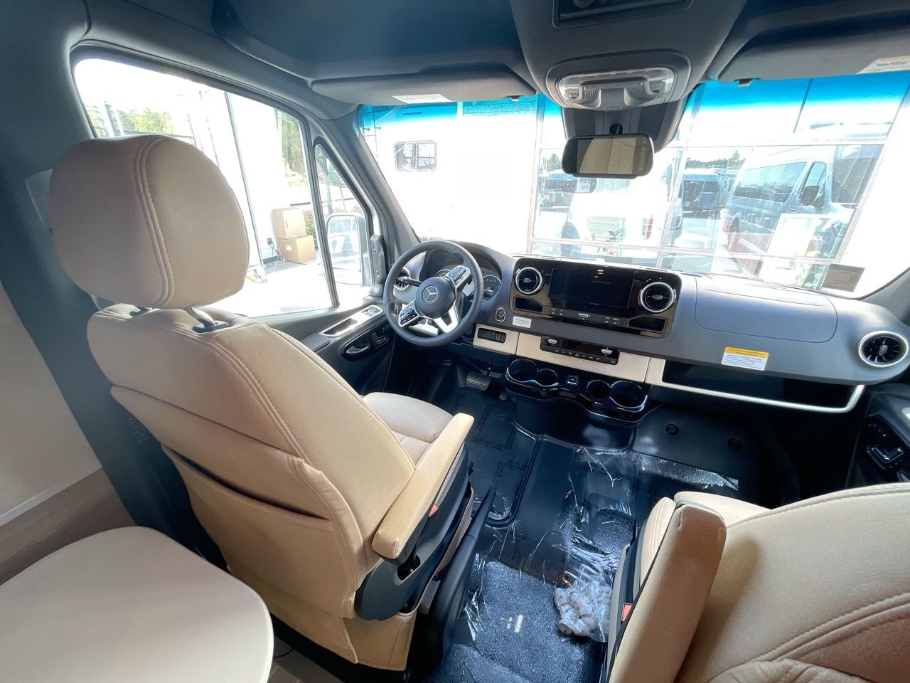 2025 Airstream 24 GT Base