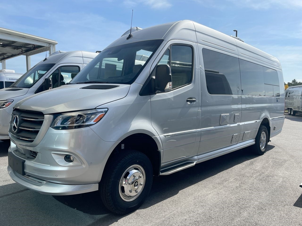 2025 Airstream 24 GT Base