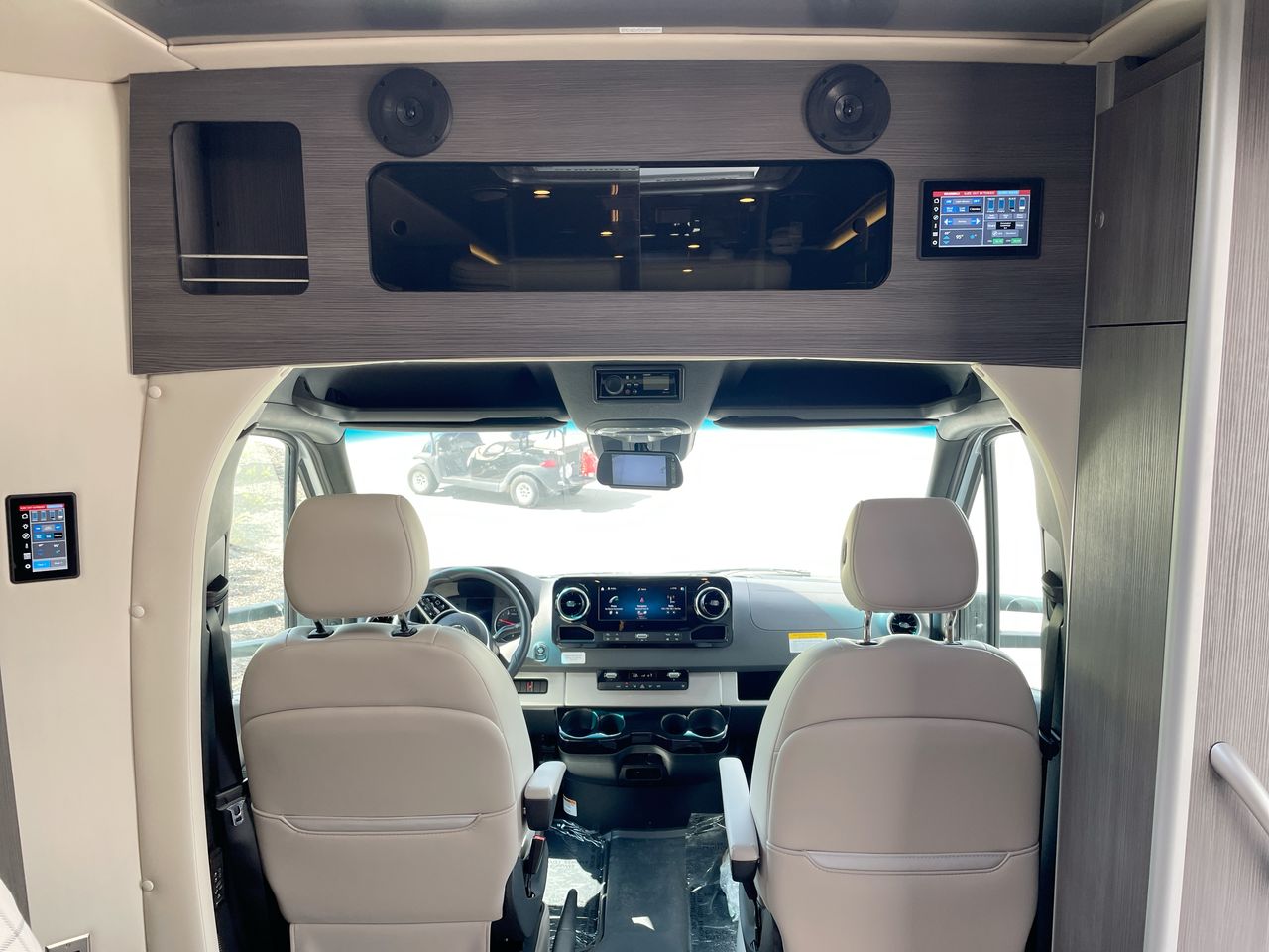 2026 Airstream LP Model Base