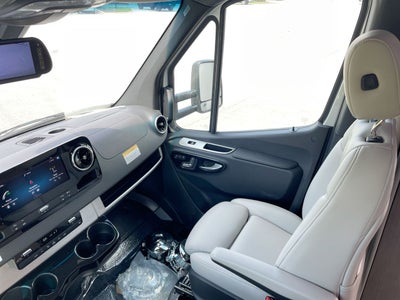 2026 Airstream LP Model Base