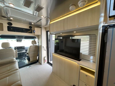 2026 Airstream LP Model Base