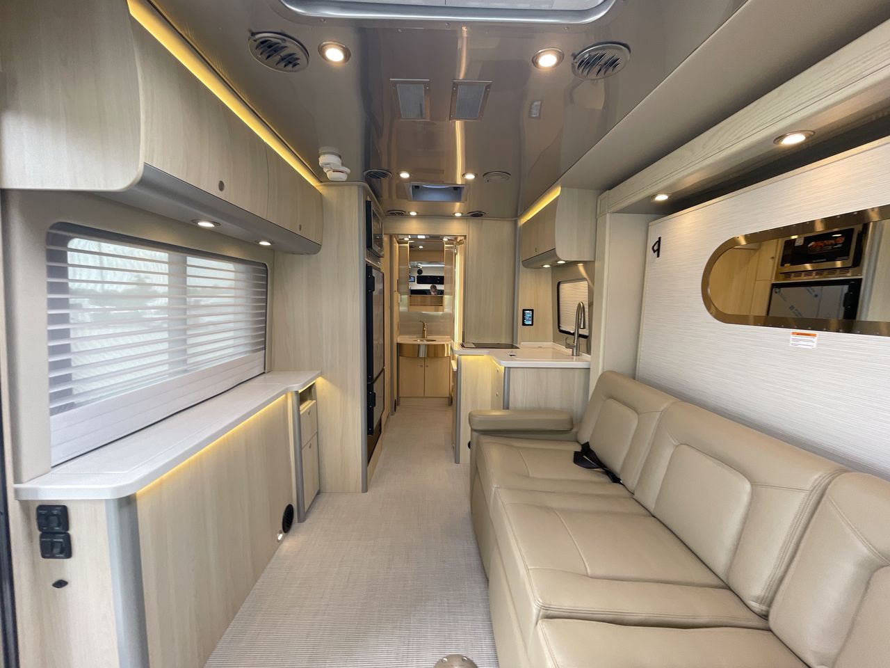 2026 Airstream LP Model Base