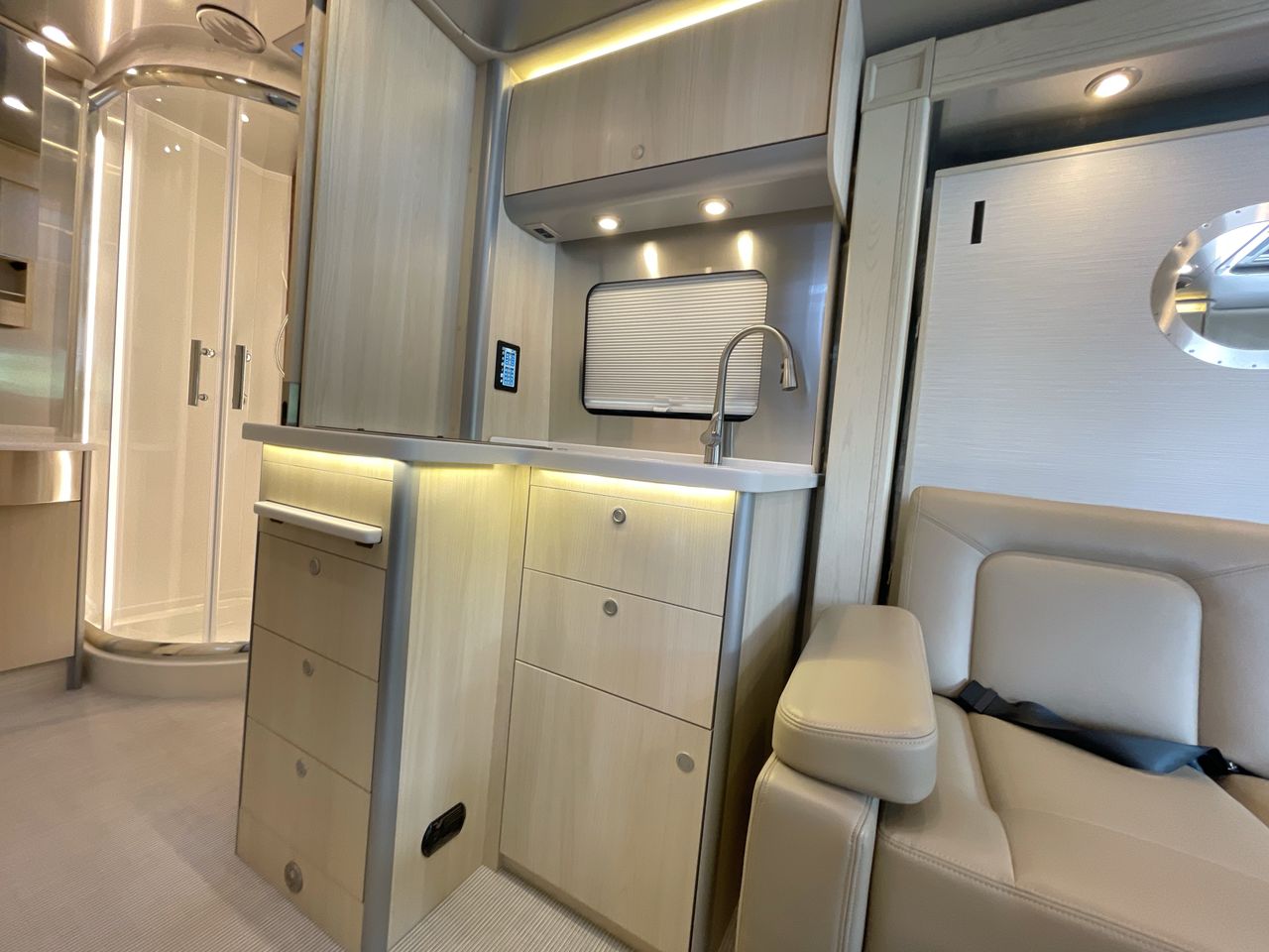 2026 Airstream LP Model Base