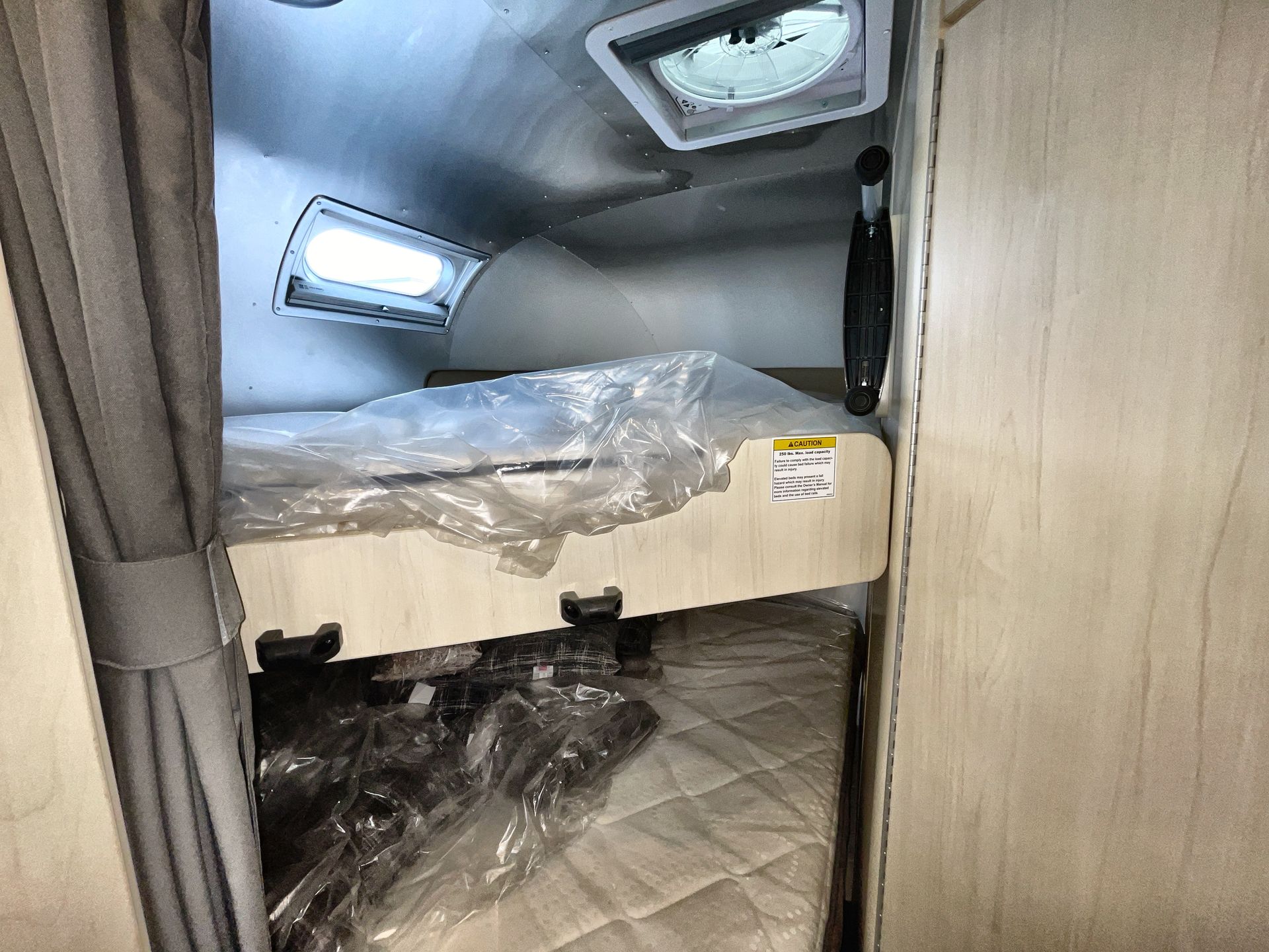 2025 Airstream 30FBBQ Base