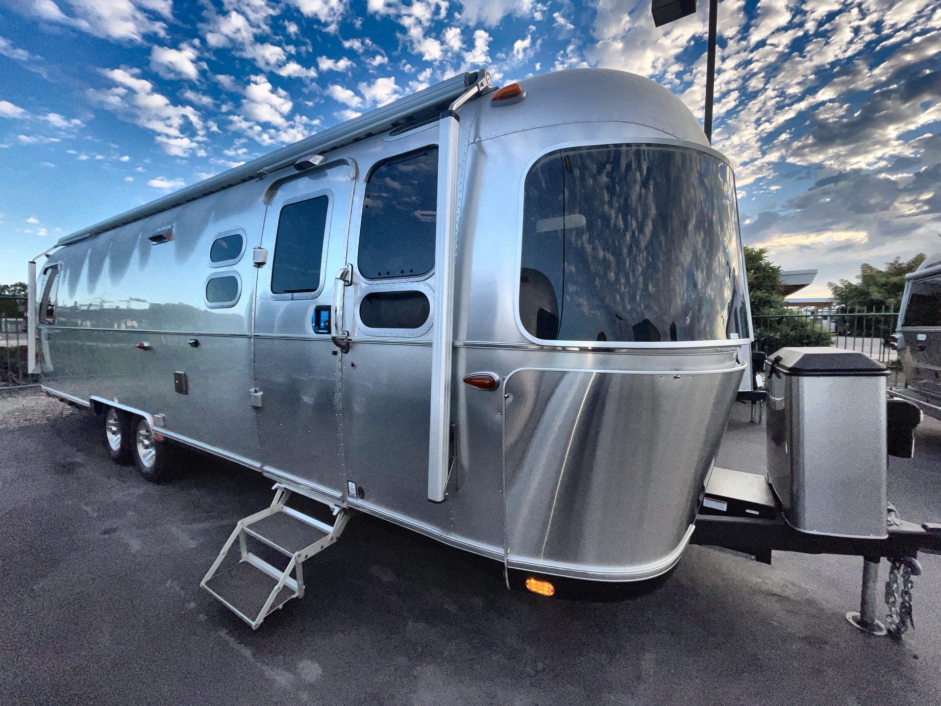 2026 Airstream 30RBQ Base