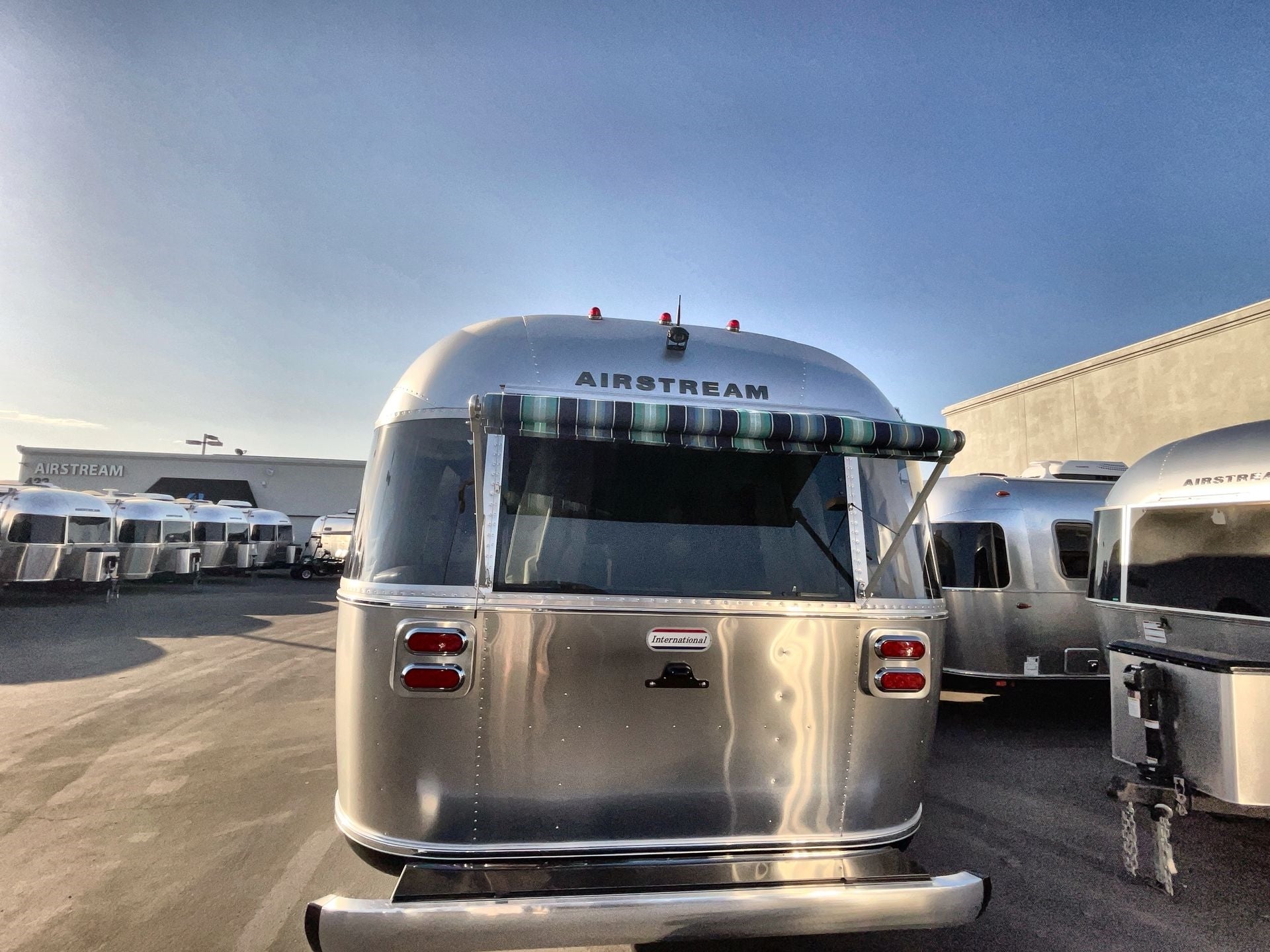 2025 Airstream 25FBQ Base