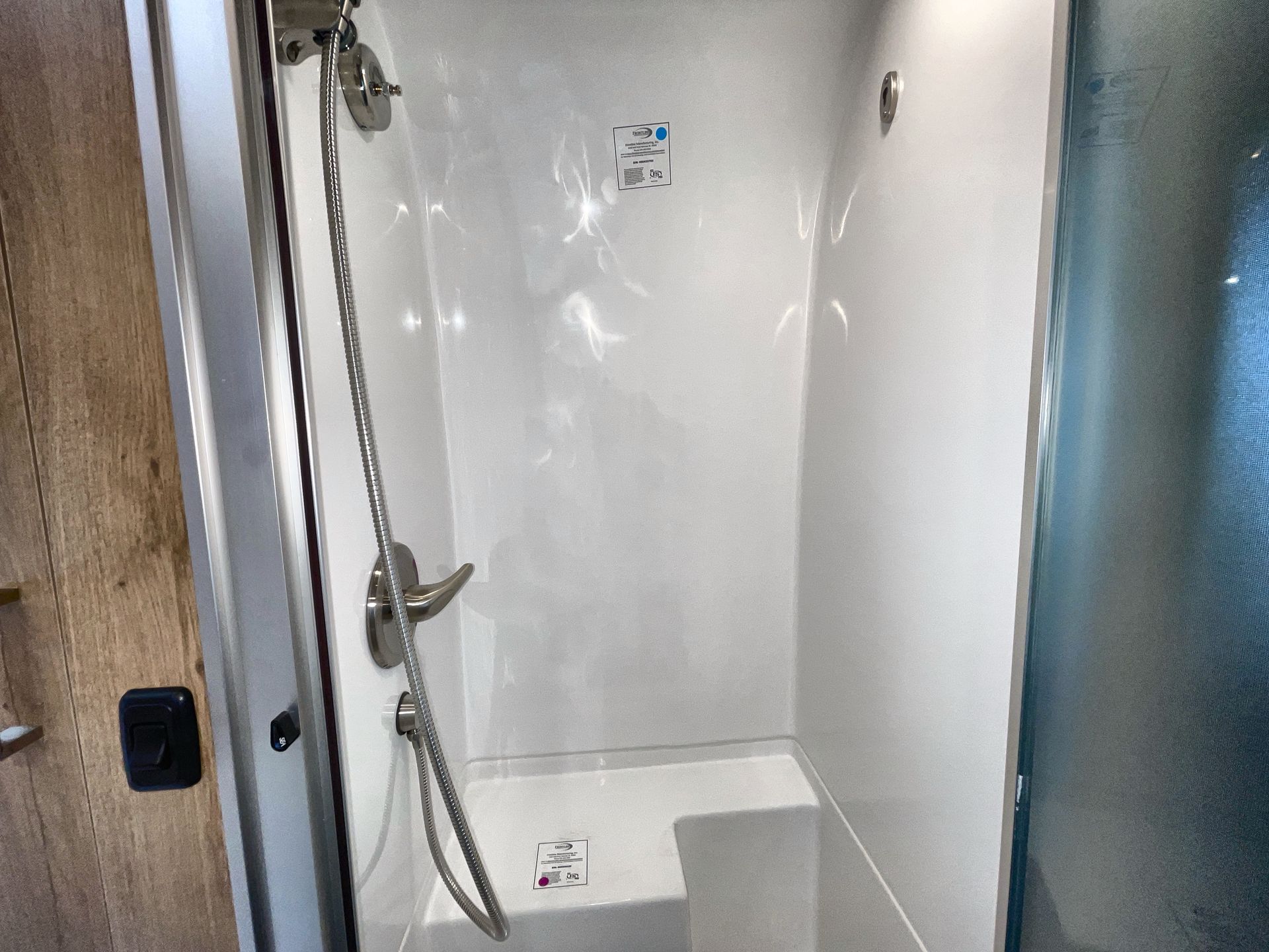 2026 Airstream 25FBQ Base